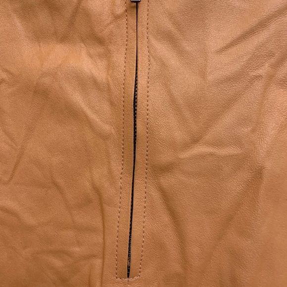 TRUTH AND PRIDE 100% Leather top. - Picture 3 of 7